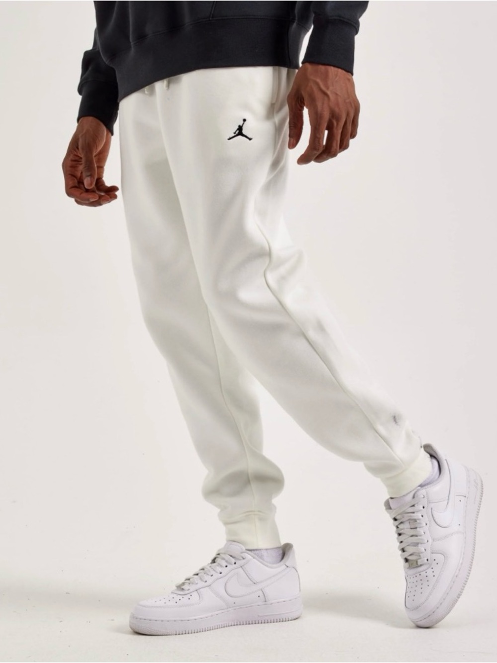 🤍 Nike Jordan White Jogger Sweatpants - Picture 8 of 9
